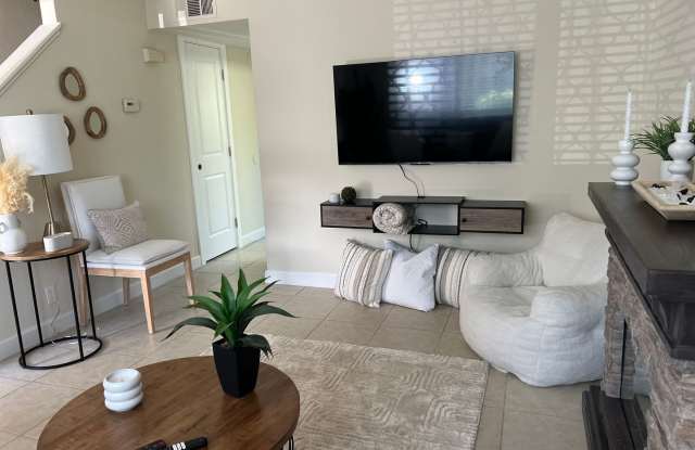Charming 3 Bedroom Townhome in Vacaville photos photos