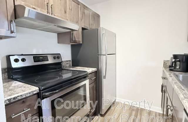 1576 Bradley Drive Gallery 3