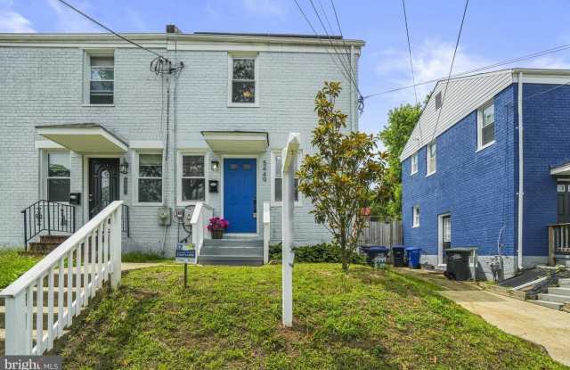5449 B ST SE photos photos