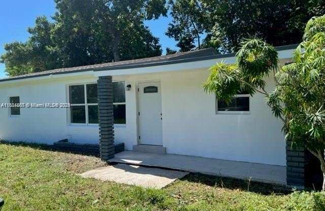 122 Harvard Rd photos photos