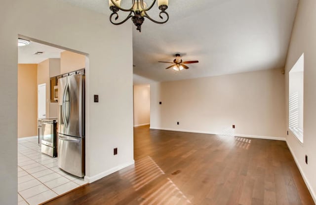 6121 Maurie Court - 6121 Maurie Circle, Watauga, TX 76148