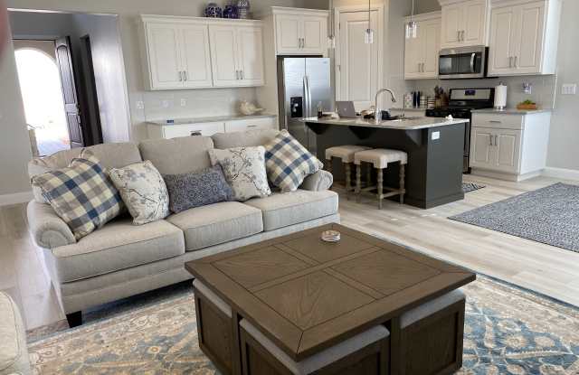 287 W Green Jade Dr Gallery 3