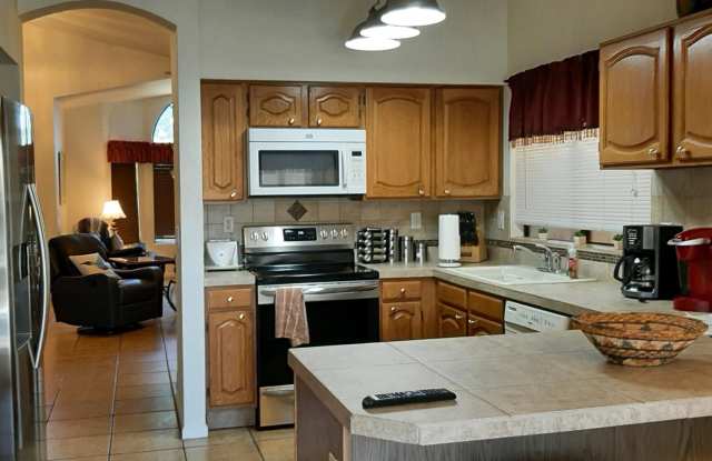 11018 W POINSETTIA Drive Gallery 2