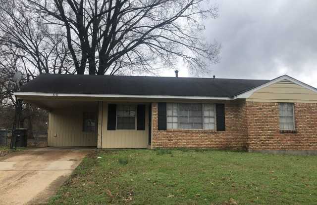 4 Success Realty is now offering this 3 bedroom and 1 bath home. This also offer a dinning room large kitchen. This home also has a carport. Call us for your private showing. photos photos