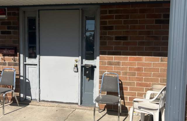 841 West Hurlburt Street - 5A - 841 West Hurlburt Street, Peoria, IL 61605