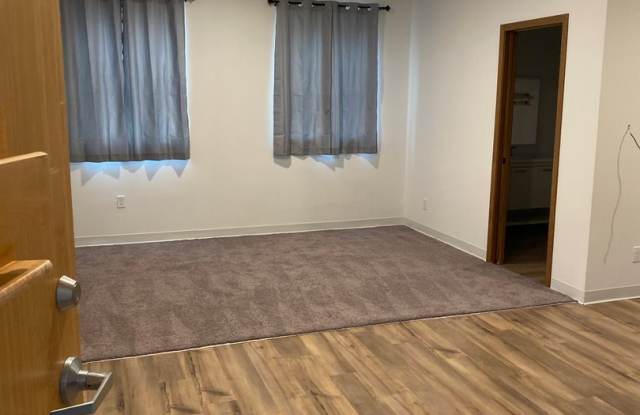 Deer Creek Apartments photos photos