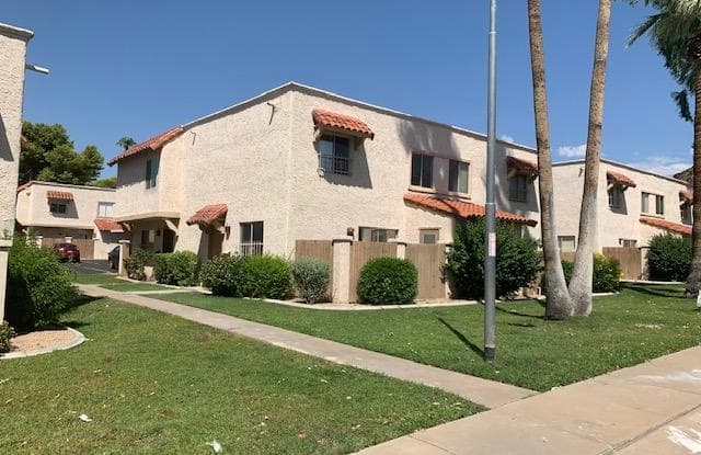 1218 E LAWRENCE Lane - 1218 East Lawrence Lane, Phoenix, AZ 85020
