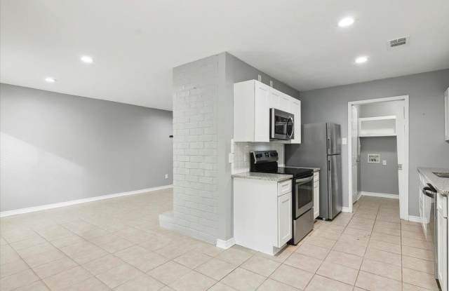 8540 Glen Meadow Gallery 3