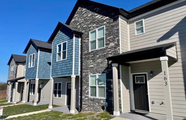 Blue Ridge Commons Townhome - 167 Emanuel Court, Timberlake, VA 24502 Blue Ridge Commons Townhome - 167 Emanuel Court, Timberlake, VA 24502