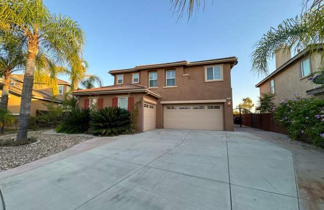 Fully Furnished 4 bedroom Murrieta Home sitting on a Golf Course for LEASE! photos photos