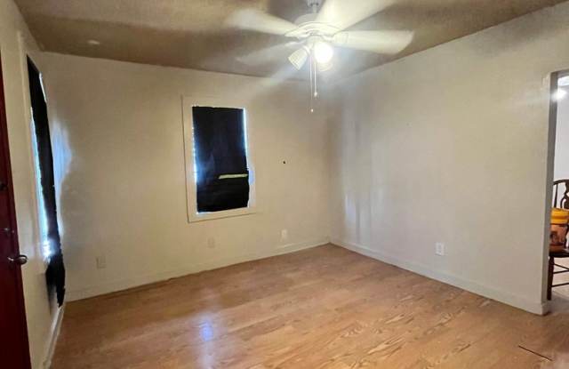1 Bedroom / 1 Bathroom Rental Home-Section 8 Accepted Gallery 3