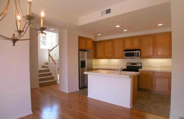 2924 Escala Cir Gallery 2