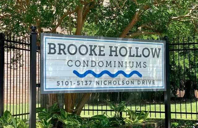 Near LSU - 2 Bedroom 2 Bath Condo Gallery 3