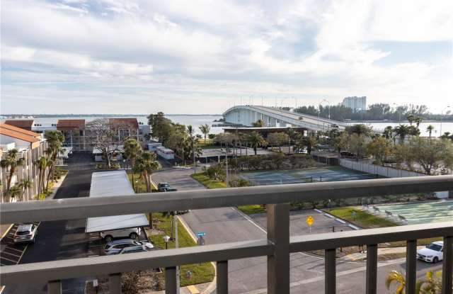 830 S GULFVIEW Boulevard Gallery 3