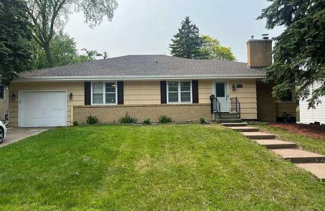 1764 Montreal Avenue photos photos