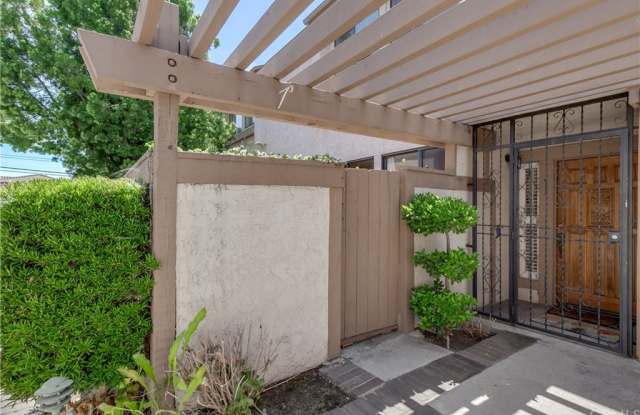 825 S Golden West Avenue Gallery 4