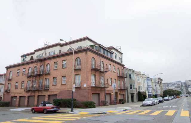 3560 DIVISADERO Gallery 4