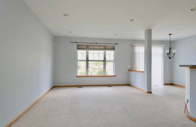 378 BAY TREE Circle Gallery 2