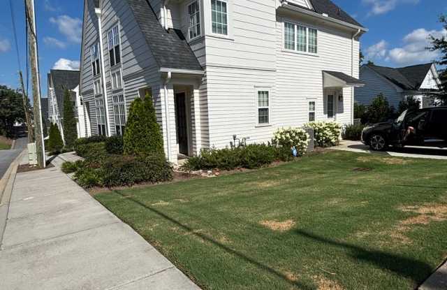 Beautiful Townhome for Rent Gallery 3