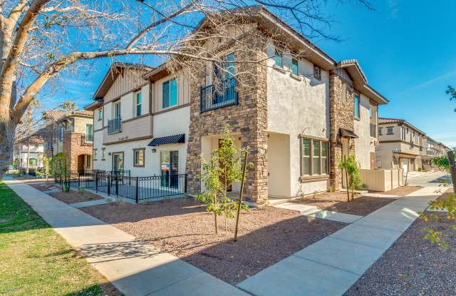 1872 E BRIDGEPORT Parkway - 1872 East Bridgeport Parkway, Gilbert, AZ 85295