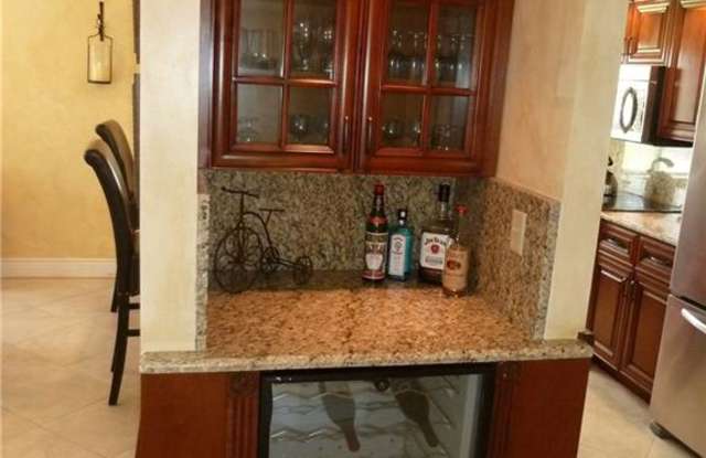 15131 Highlands DR Gallery 3