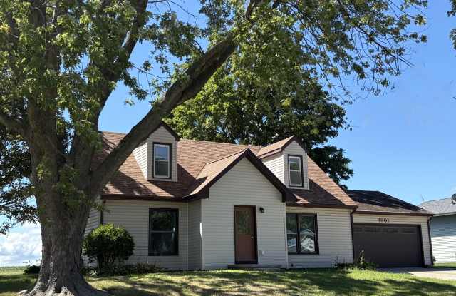 1901 Kenny Ave photos photos