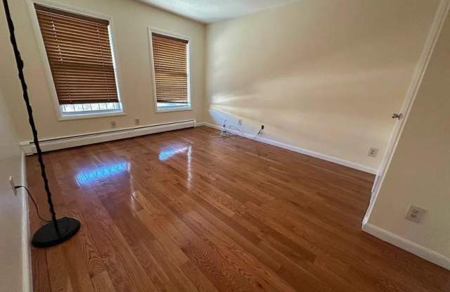 137 West Tremont Avenue Gallery 4
