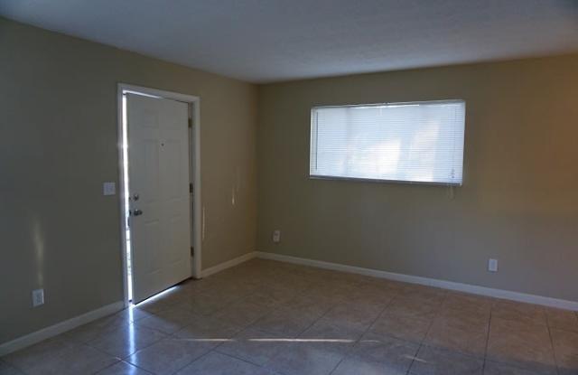 2318 Burpee Drive West Gallery 2