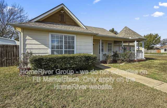 1600 N Poplar Ave - 1600 North Poplar Avenue, Broken Arrow, OK 74012