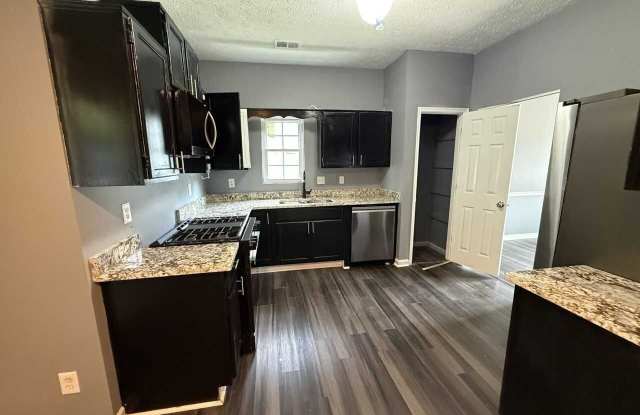 6463 Pine Bark Court Gallery 4