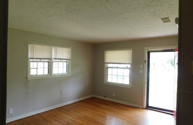 3222 Elsberry Road Gallery 4