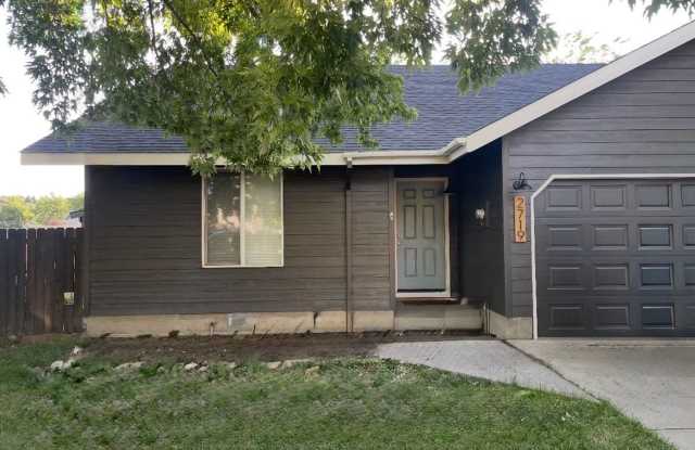 3 Bed Home with Covered Patio & Fenced Yard! photos photos