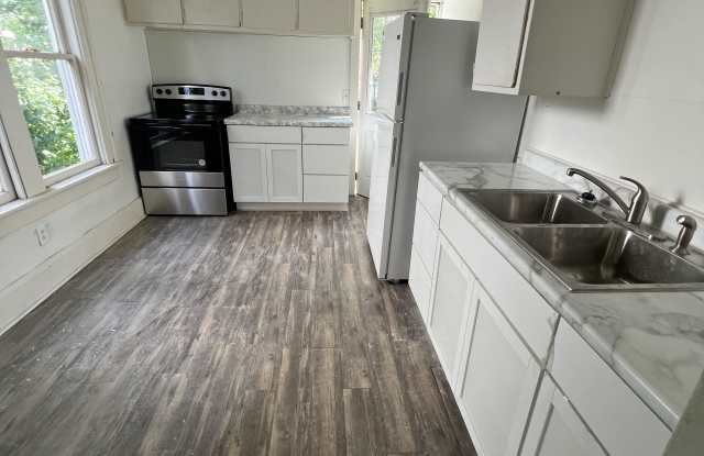 203-205 Buckingham Avenue photos photos