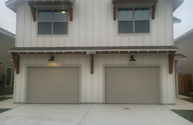 13838 Enzo Gate photos photos