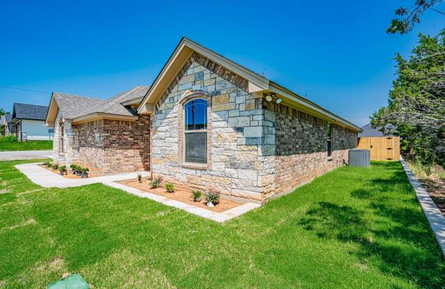 2600 Creek Drive Gallery 4