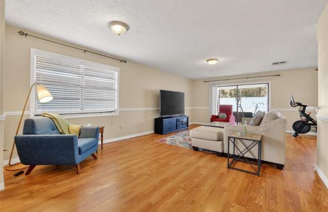 5215 CORVETTE Drive Gallery 3