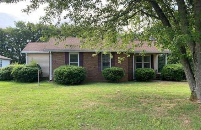 Home with Large Yard, Triple Rockvale photos photos
