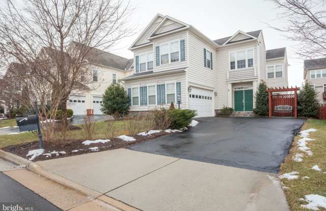 40421 MILFORD DRIVE - 40421 Milford Drive, Broadlands, VA 20148