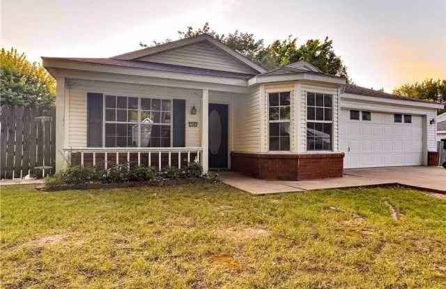 1541  N Timbercrest  AVE photos photos