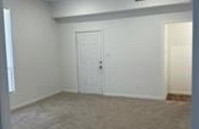 209 W 6th Street Gallery 2