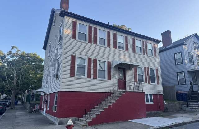 148 Maxfield St unit: 3 photos photos 148 Maxfield St unit: 3 photos photos