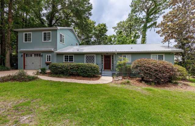 Fruit and Nut  – 208 Pinecrest Lane, Fairhope, AL 36532- Available now! photos photos