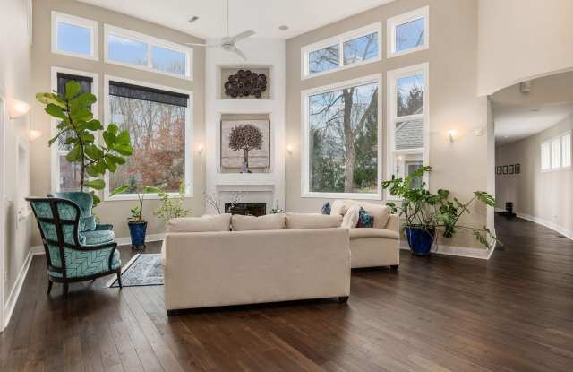 4602 Sandwich Court Gallery 4