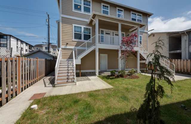 Everett gated townhouse with garage photos photos