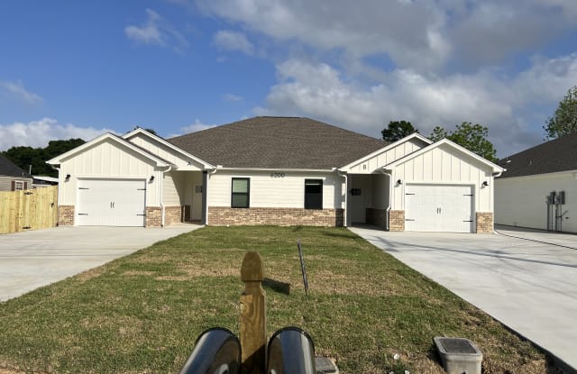6200 Mire St - 6200 Mire Street, Groves, TX 77619