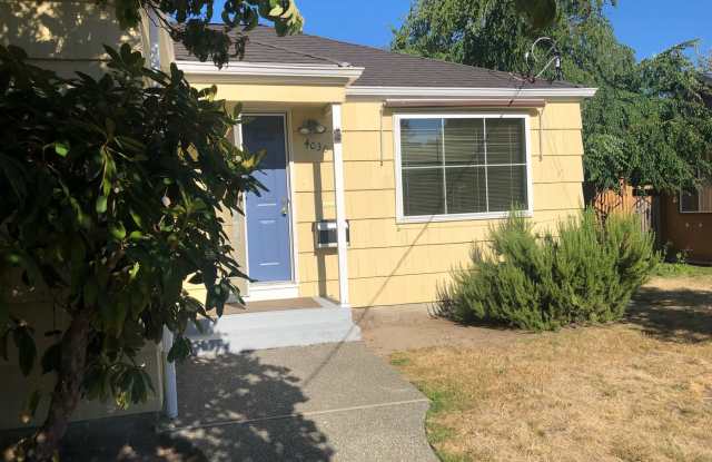 Spacious, Light and Bright Magnolia Home Next to Discovery Park! - 4030 33rd Avenue West, Seattle, WA 98199