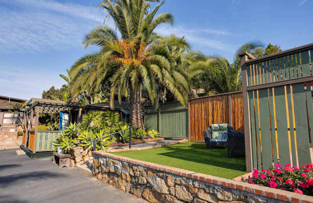 5037 Crestland Drive Gallery 2