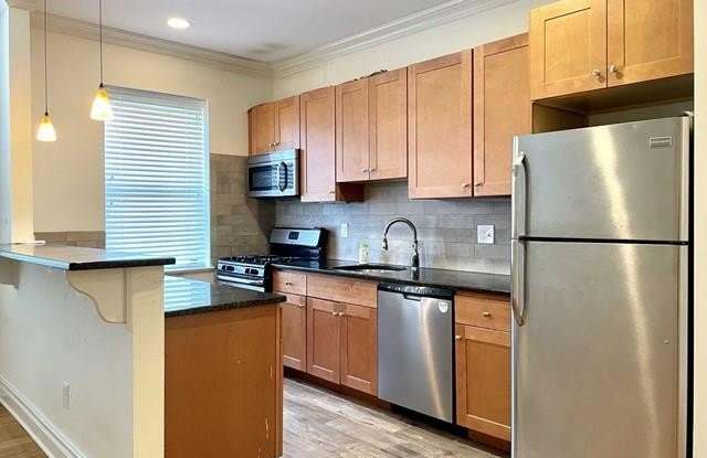 855 Broad Avenue 57 photos photos
