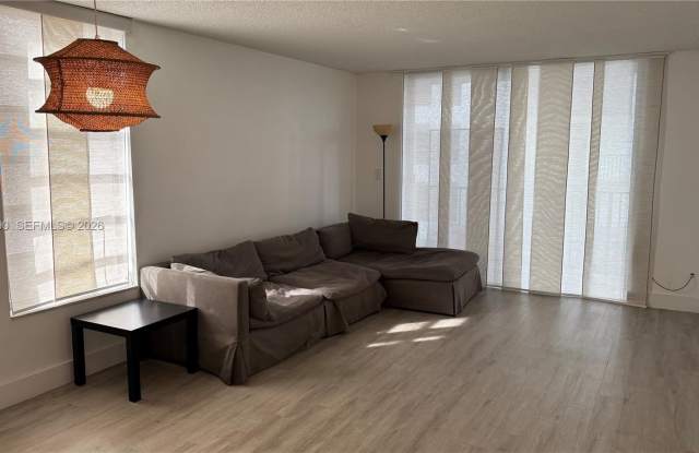 9688 Fontainebleau Blvd photos photos