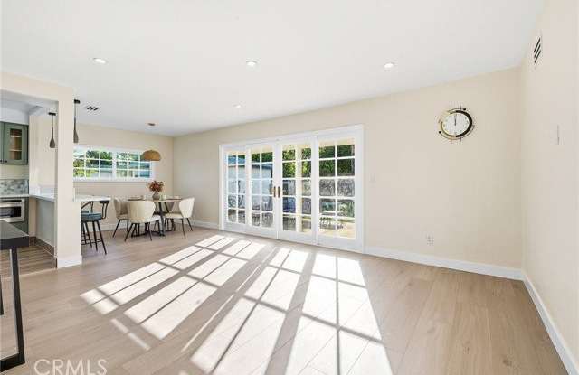 9233 Swinton Avenue photos photos
